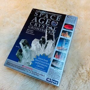 Space Age Crystal Growing Kit (Item 663) Grow Your Own Collection of 6 Crystals